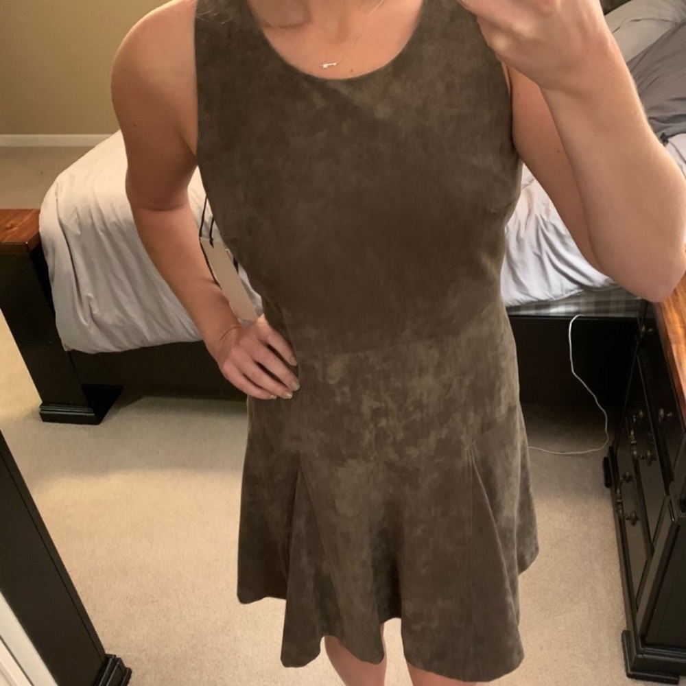 Ivanka Trump Gray Suede Dress Size 10 - Picture 4 of 9